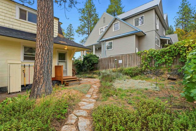 845 W Cliff Dr, Spokane, WA 99204