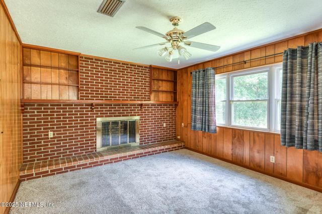 211 DOGWOOD Lane, Palatka, FL 32177