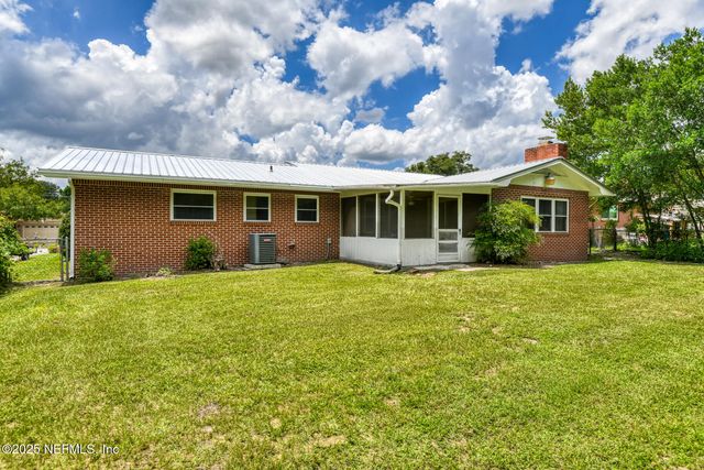 211 DOGWOOD Lane, Palatka, FL 32177