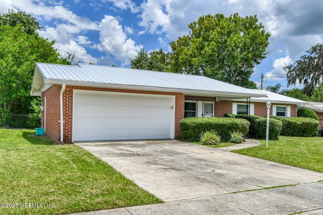 211 DOGWOOD Lane, Palatka, FL 32177
