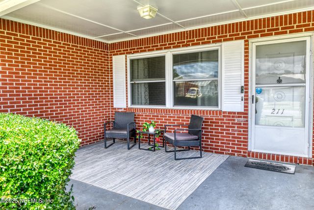 211 DOGWOOD Lane, Palatka, FL 32177