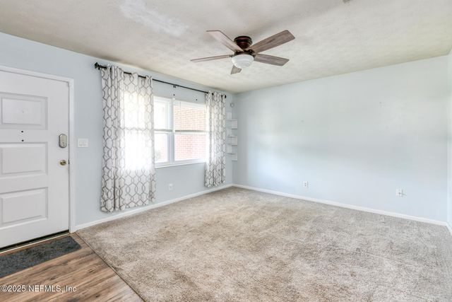 211 DOGWOOD Lane, Palatka, FL 32177