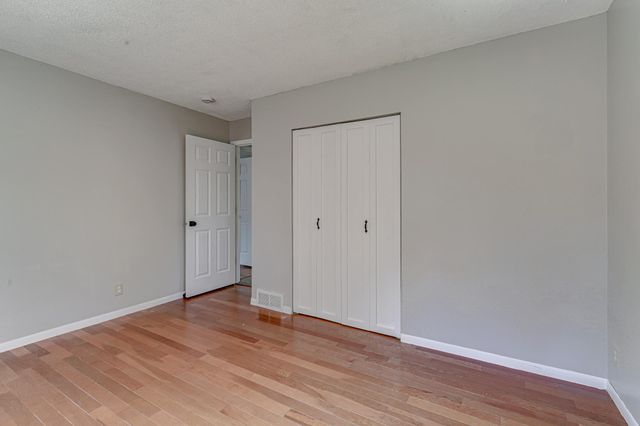 16010 Oak Shore Drive, Lakeville, MN 55044