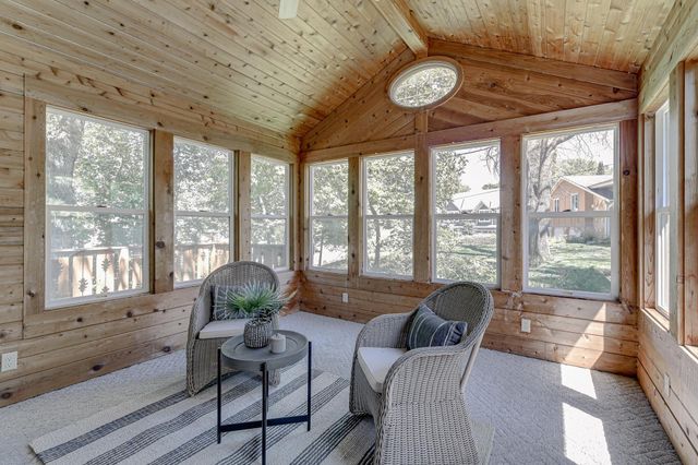 16010 Oak Shore Drive, Lakeville, MN 55044