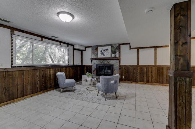 16010 Oak Shore Drive, Lakeville, MN 55044