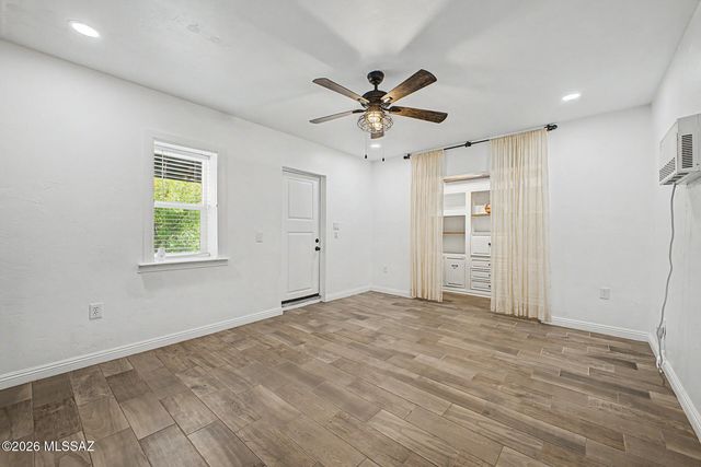 4655 E 8th Street, Tucson, AZ 85711