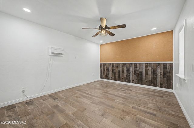 4655 E 8th Street, Tucson, AZ 85711