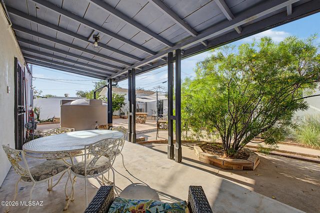 4655 E 8th Street, Tucson, AZ 85711