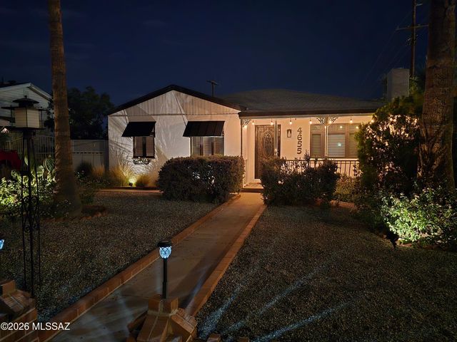 4655 E 8th Street, Tucson, AZ 85711
