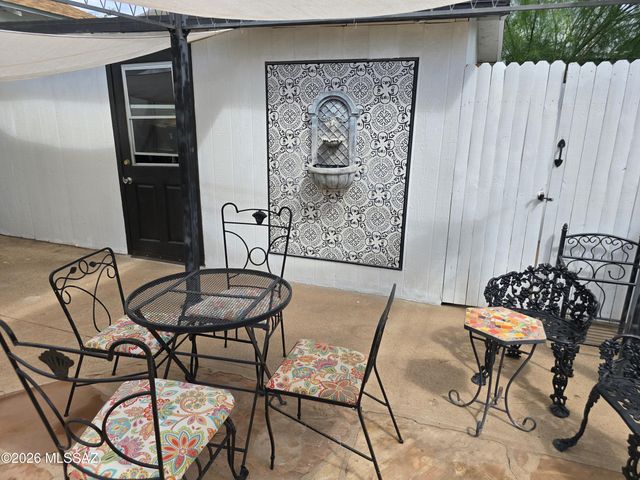 4655 E 8th Street, Tucson, AZ 85711