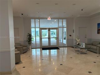 60 NW 37th Ave 608, Miami, FL 33125