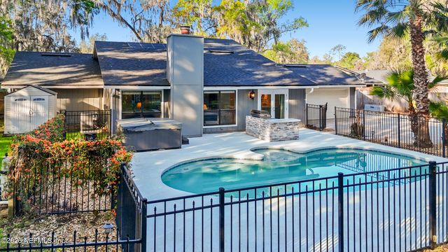 3101 OLD PORT Circle E, Jacksonville, FL 32216