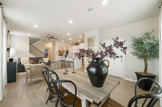 11923 Outer Bark Drive 18, Tomball, TX 77375