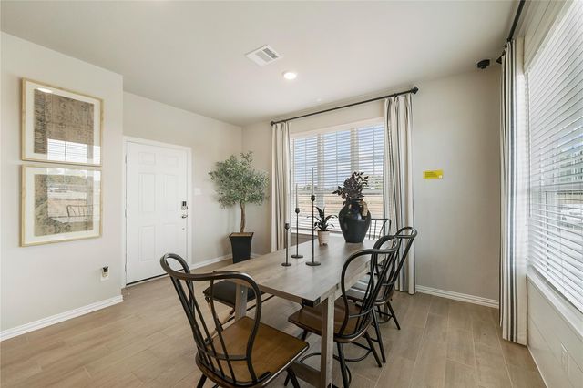 11923 Outer Bark Drive 18, Tomball, TX 77375
