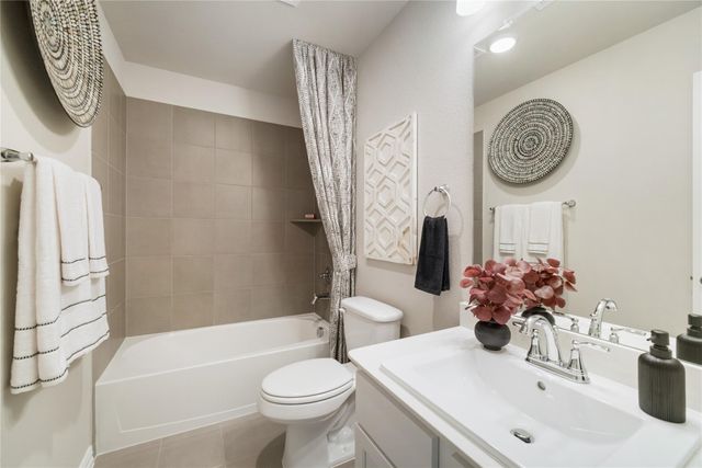 11923 Outer Bark Drive 18, Tomball, TX 77375