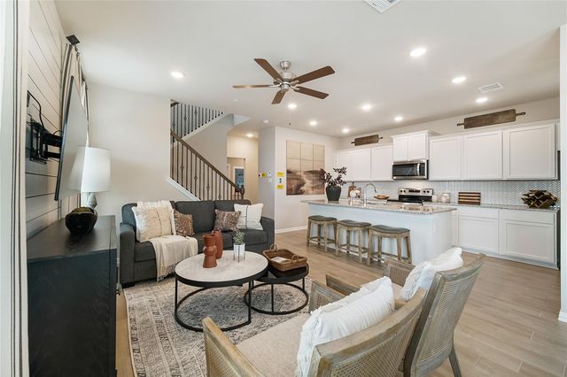 11923 Outer Bark Drive 18, Tomball, TX 77375