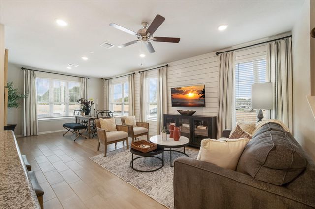 11923 Outer Bark Drive 18, Tomball, TX 77375