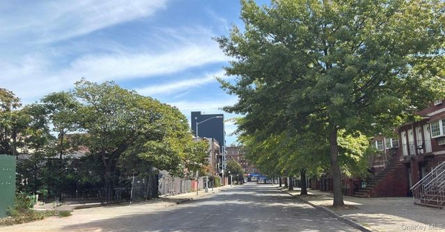 2819 Albemarle Road, Brooklyn, NY 11226