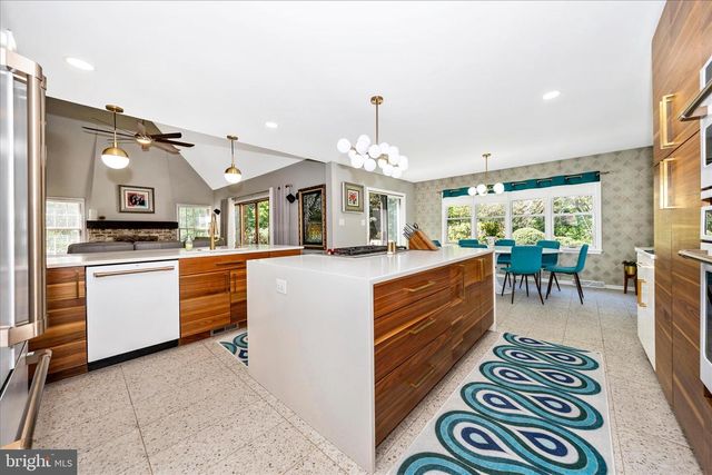 13304 CANTERBURY, Hagerstown, MD 21742