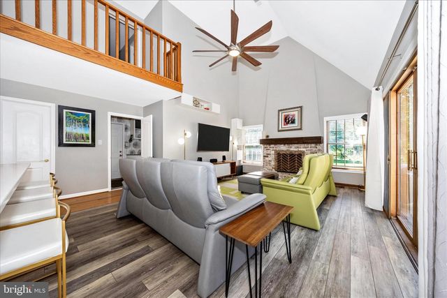 13304 CANTERBURY, Hagerstown, MD 21742