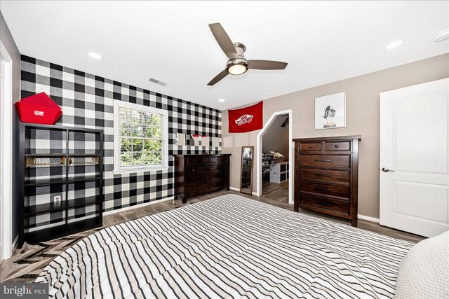 13304 CANTERBURY, Hagerstown, MD 21742