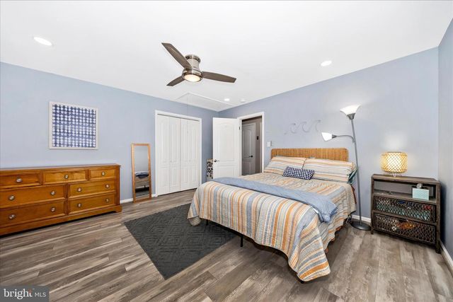 13304 CANTERBURY, Hagerstown, MD 21742