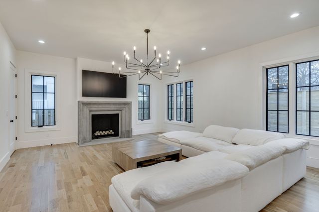 3425 Pleasant Valley Rd, Nashville, TN 37204