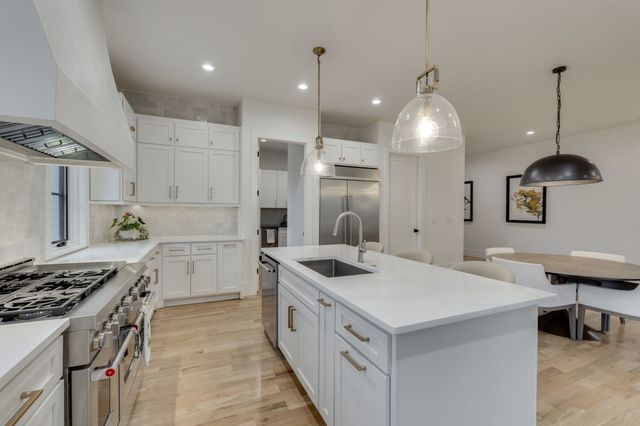 3425 Pleasant Valley Rd, Nashville, TN 37204