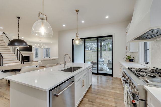 3425 Pleasant Valley Rd, Nashville, TN 37204