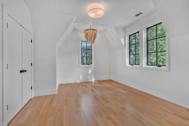 3425 Pleasant Valley Rd, Nashville, TN 37204