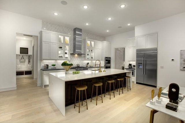 16705 Moineau DR, Austin, TX 78738