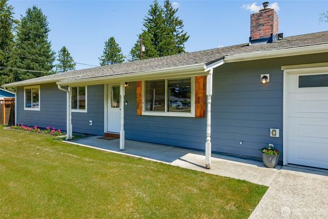 11925 36th Drive NE, Marysville, WA 98271