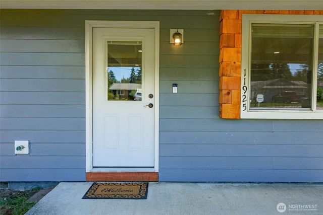 11925 36th Drive NE, Marysville, WA 98271