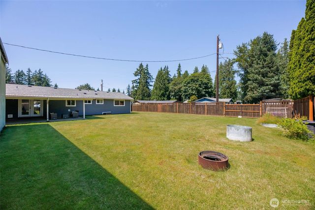 11925 36th Drive NE, Marysville, WA 98271