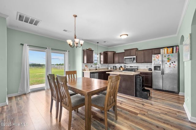 113 Woodwater Drive, Richlands, NC 28574