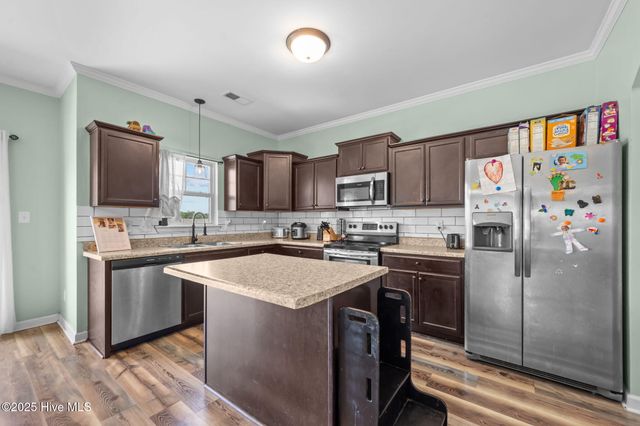 113 Woodwater Drive, Richlands, NC 28574
