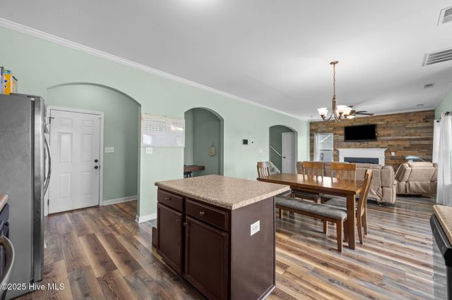 113 Woodwater Drive, Richlands, NC 28574