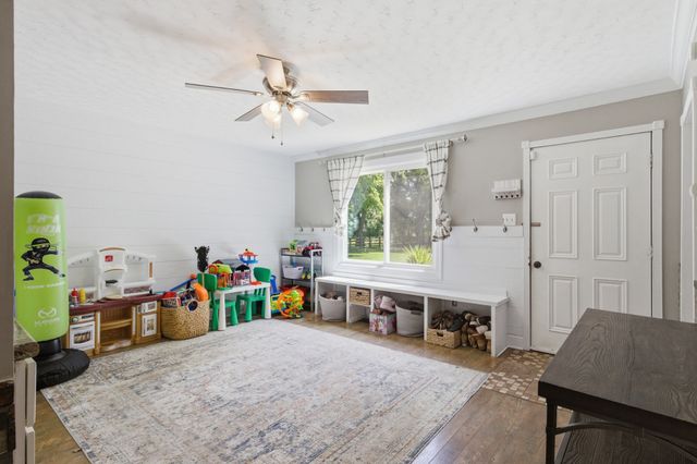 2540 Carl Fox Rd, Cornersville, TN 37047