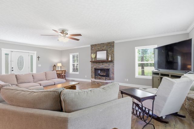 2540 Carl Fox Rd, Cornersville, TN 37047