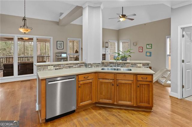 15 Waterstone Drive SE, Cartersville, GA 30121
