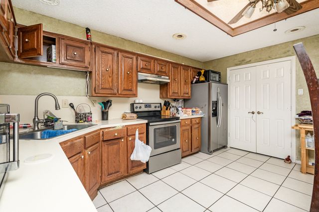 2825 Stoneridge Drive, Garland, TX 75044