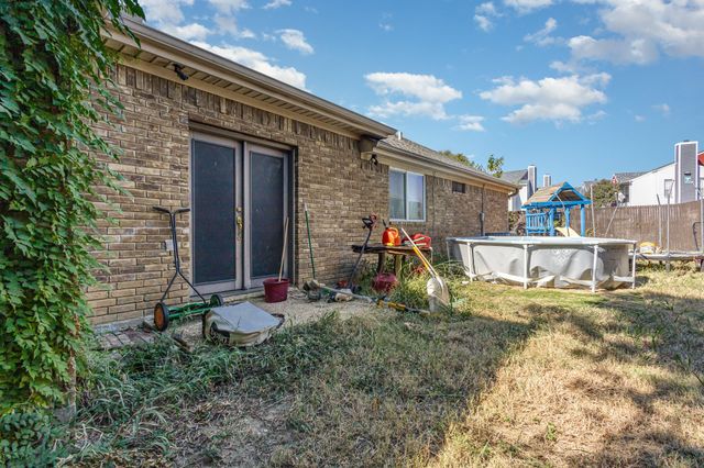 2825 Stoneridge Drive, Garland, TX 75044