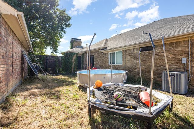 2825 Stoneridge Drive, Garland, TX 75044