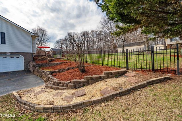 86 Mulberry Bend, Jonesborough, TN 37659