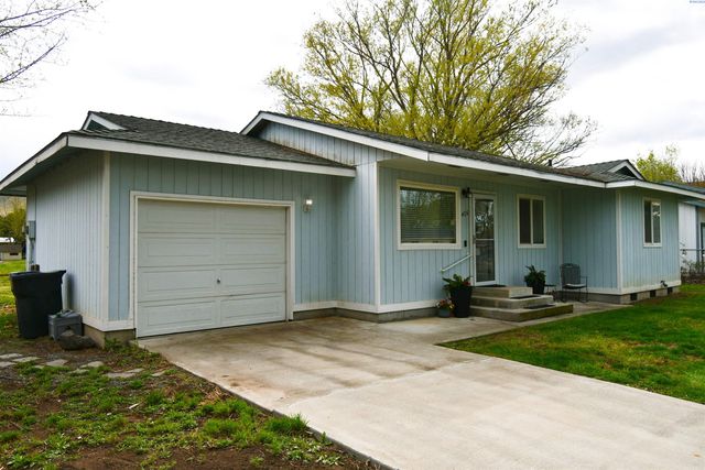 405 Belle, Benton City, WA 99320