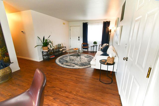 405 Belle, Benton City, WA 99320