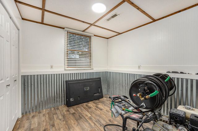 566 S Dangl Road, Muskegon Twp, MI 49442