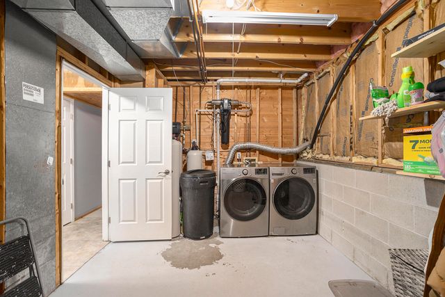 566 S Dangl Road, Muskegon Twp, MI 49442