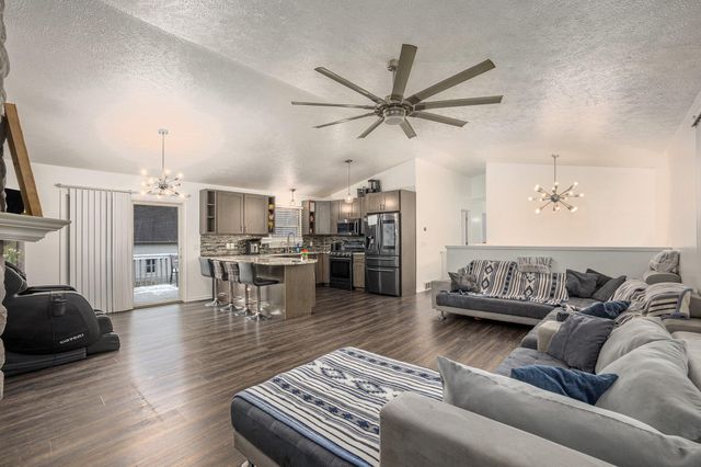 566 S Dangl Road, Muskegon Twp, MI 49442