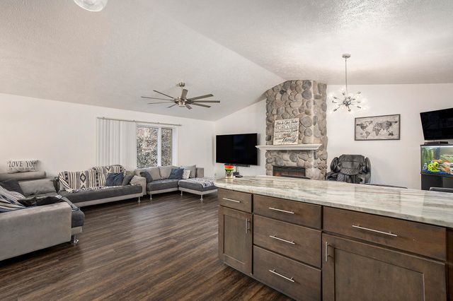 566 S Dangl Road, Muskegon Twp, MI 49442